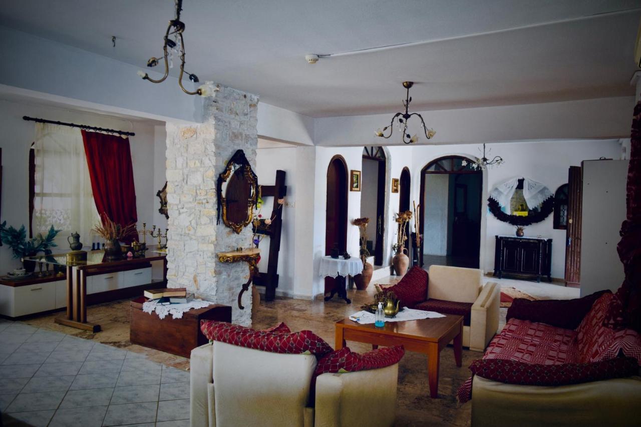 Hotel Kari Ouranoupoli Exterior photo
