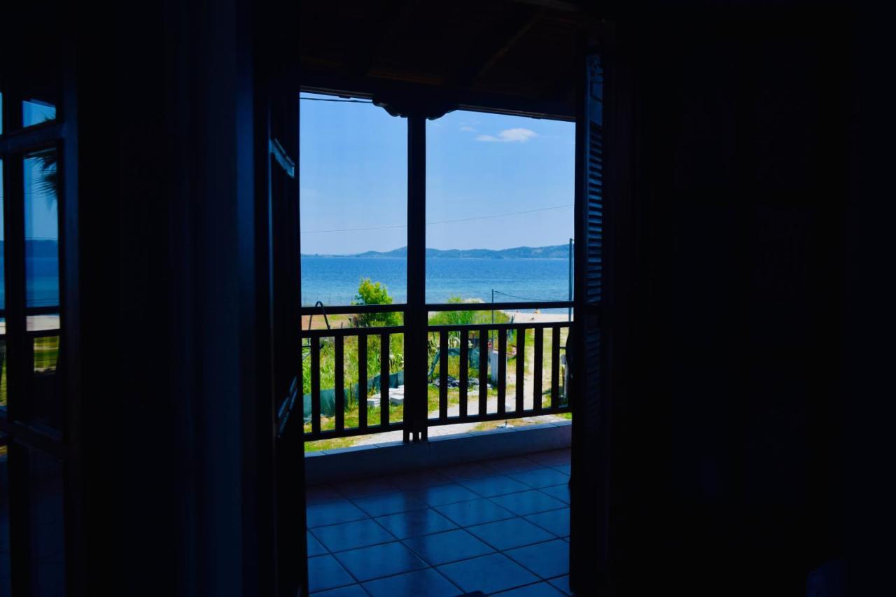 Hotel Kari Ouranoupoli Exterior photo