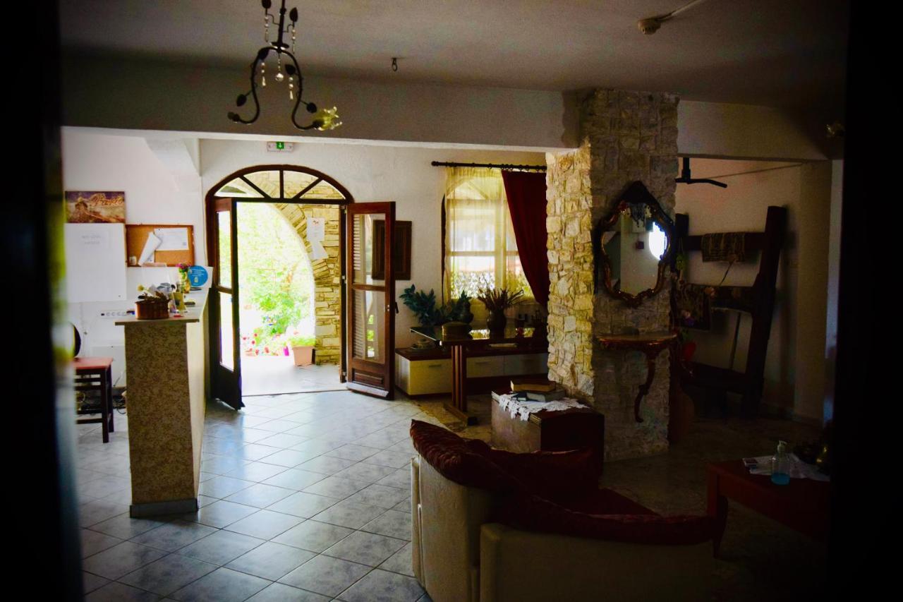 Hotel Kari Ouranoupoli Exterior photo