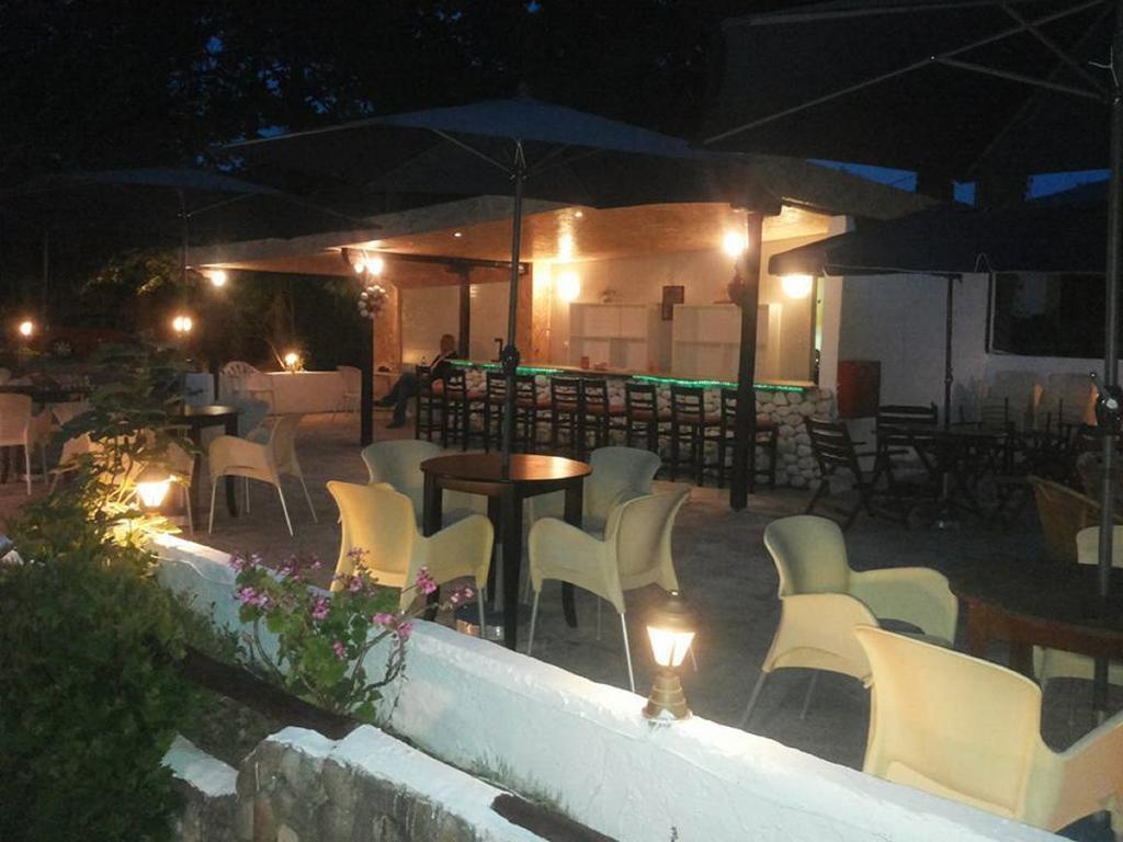 Hotel Kari Ouranoupoli Exterior photo